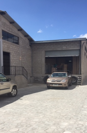 bodegas-quito-ecuador-norte-arriendo-mitad-del-mundo-bodeguitas-alquiler-mensual-pomasqui